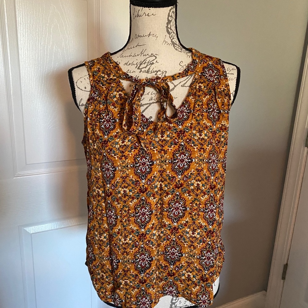 Eyeshadow Mustard Flower Patterned Blouse, M